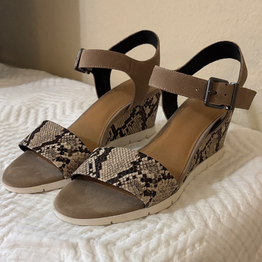 Snakeskin Patterned Wedge Sandals - image 1